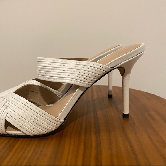 ⏱️24 HR SALE⏱️ Paige White Heels - Picture 4 of 6